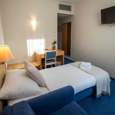 Hotel Jeruzalem Ljutomer Buitenkant foto