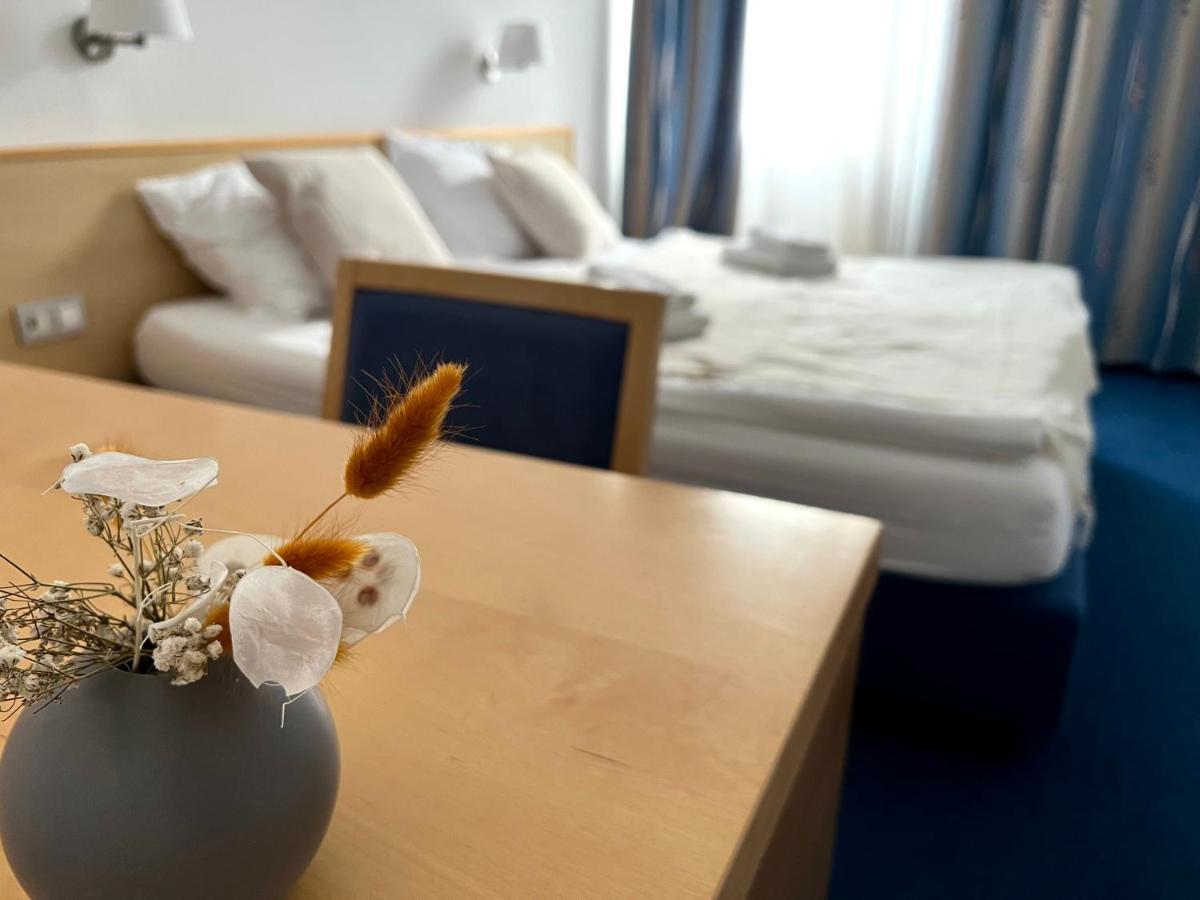 Hotel Jeruzalem Ljutomer Buitenkant foto