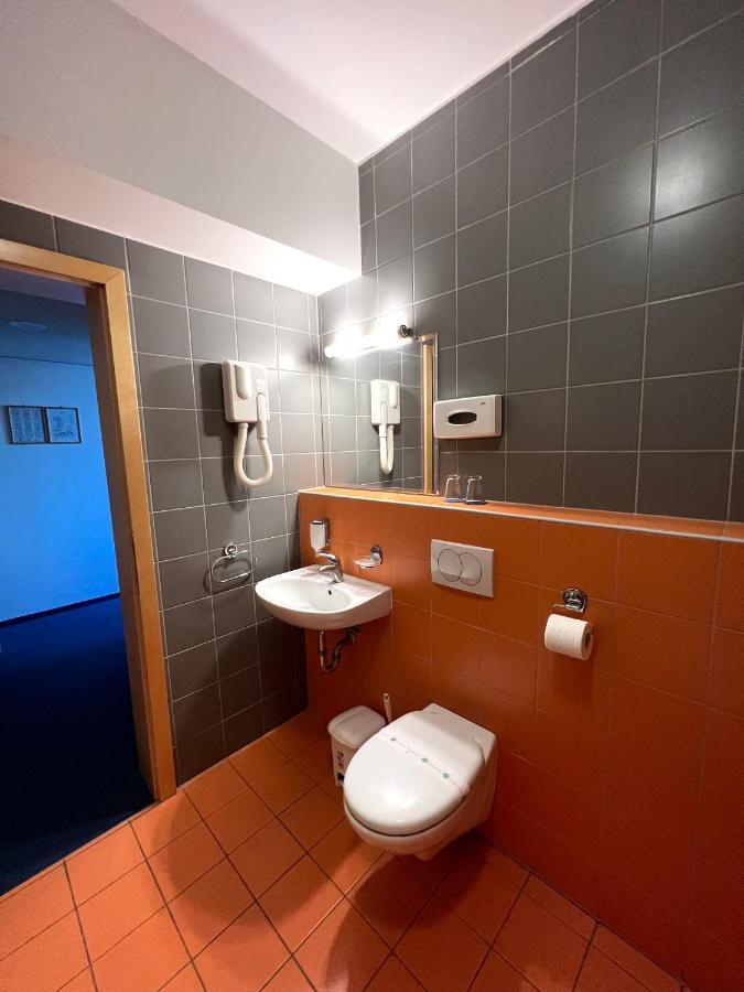 Hotel Jeruzalem Ljutomer Buitenkant foto