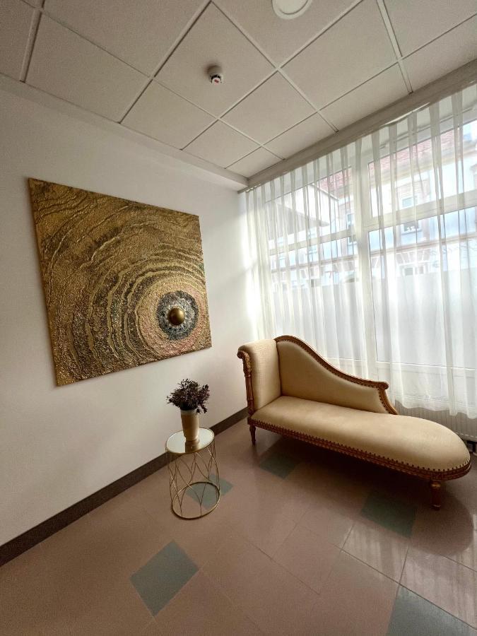 Hotel Jeruzalem Ljutomer Buitenkant foto