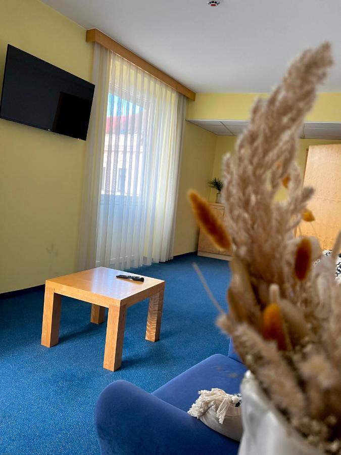 Hotel Jeruzalem Ljutomer Buitenkant foto