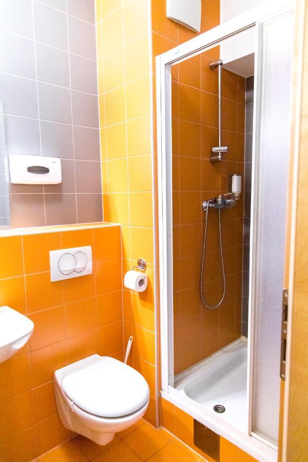 Hotel Jeruzalem Ljutomer Buitenkant foto