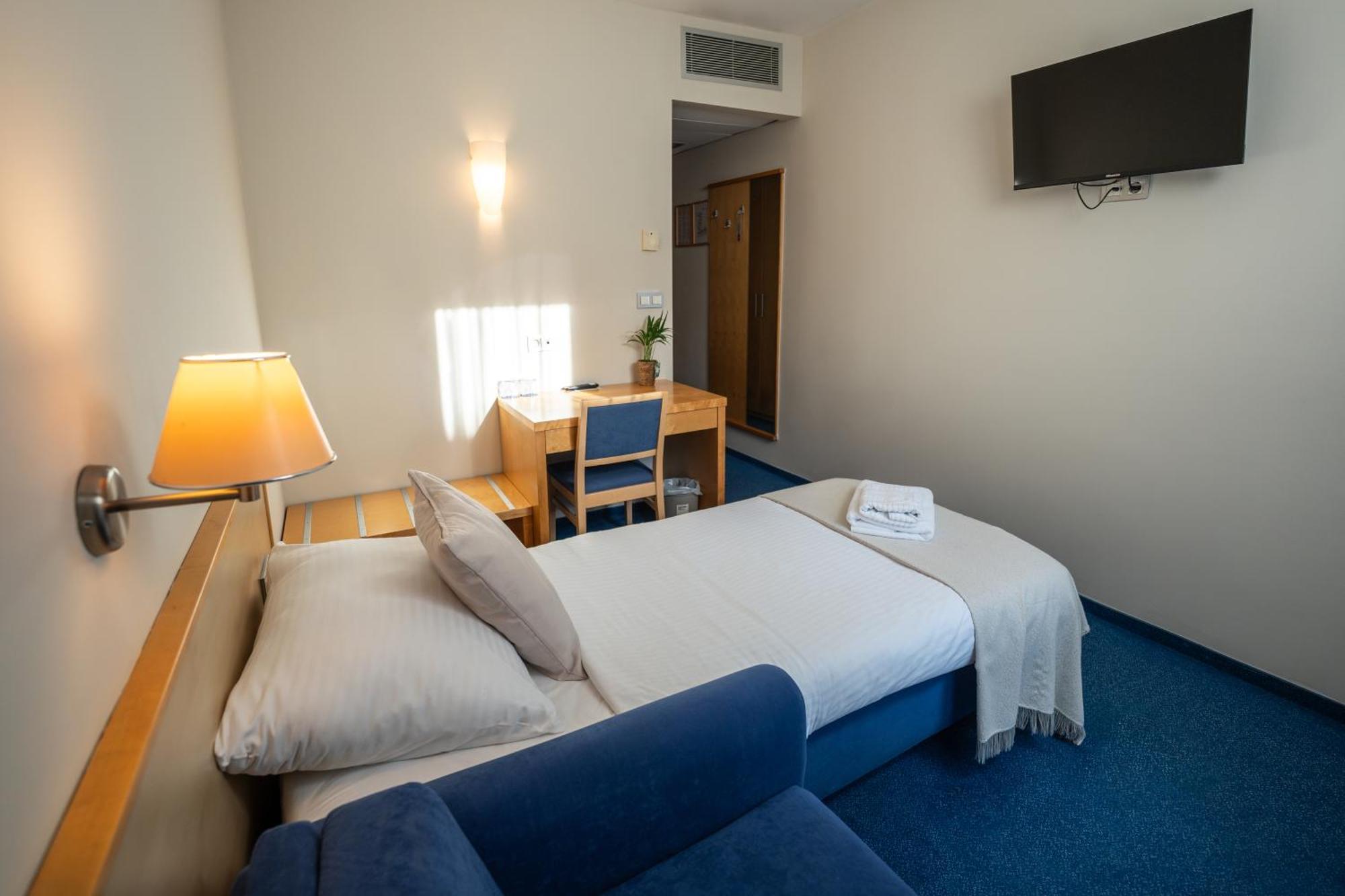 Hotel Jeruzalem Ljutomer Buitenkant foto
